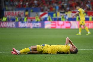 再次重伤！官方：巴黎后卫卢卡斯左膝十字韧带断裂，无缘欧洲杯